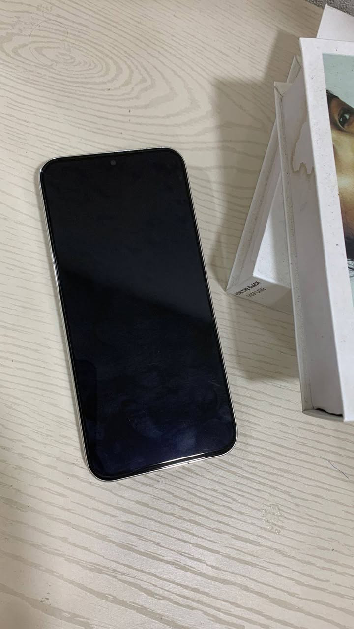 هاتف Huawei بيورا 70 العادي
لون أبيض أنيق وفخم 🤍

✨ المميزات:

📸 ثلاث كاميرات بدقة عالية – تصوير واضح ونهاري وليلي ممتاز

🔋 بطارية قوية تدوم طول اليوم

⚡ أداء سريع وسلس بالتطبيقات والألعاب

📱 شاشة كبيرة وواضحة بألوان جميلة

💾 مساحة تخزين ممتازة

🎨 تصميم راقي وخفيف باليد

💯 الجهاز نظيف جداً وحالته ممتازة

💵 السعر: 500 ألف فقط 

العنوان بغداد الشرطة الخامسة


**إذا كنت صاحب هذا الإعلان وتريد حذفه لأي سبب، رجاءا أرسل رسالة إلى الدعم الفني**