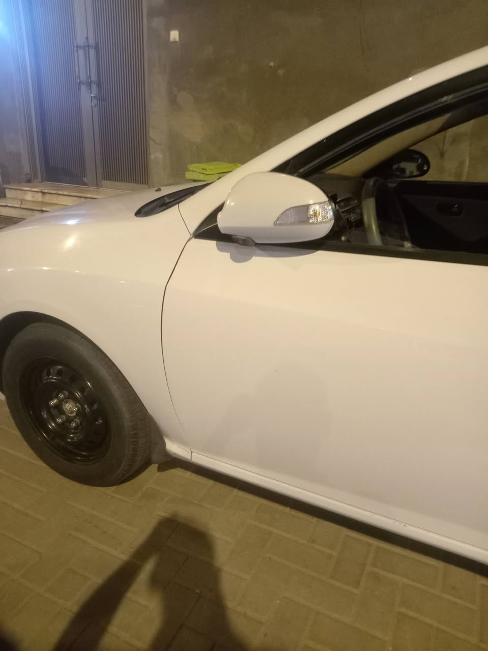 النترا للبيع 2011مكفوله محرك ١٦٠٠ لون ابيض صدفي رقم بصرة العنوان بصرة الحيانية شارع ٦٠ رقم الهاتف ***********
