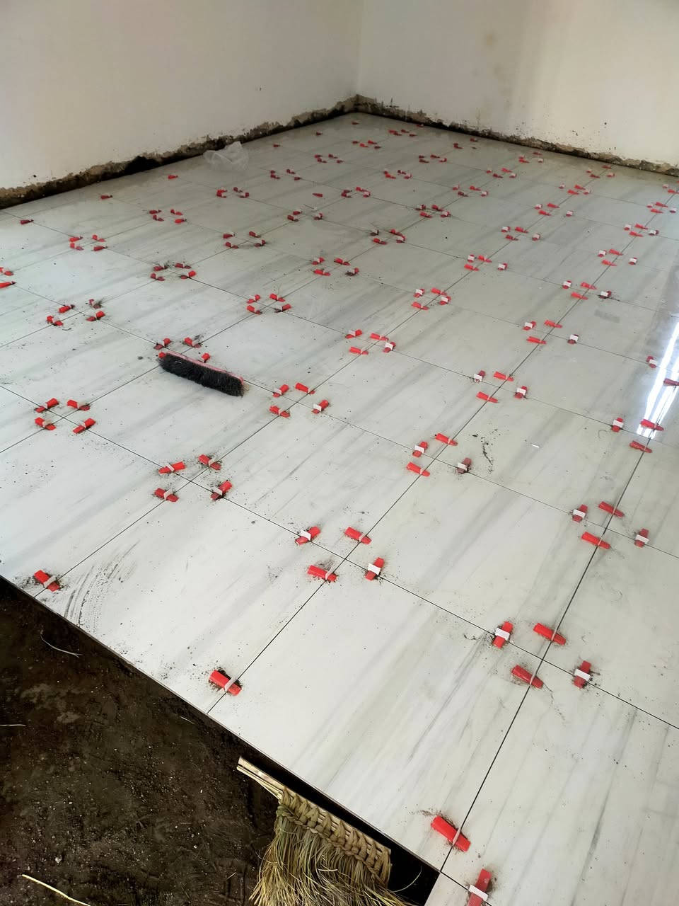 ابو مريم المصري خلفه تطبيق سرميك بورسلين مرمر كاشي استلام مهندس متفرغ حاليا في بغداد ***********
