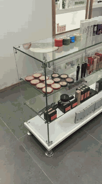 فاترينات • ٦ قطع • مول العامرية