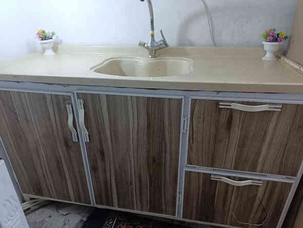 كاونترللبيع كله مرمرسعر600وبي مجال عنوان حي الميلادطريق جنه الاتصال برقم ***********
