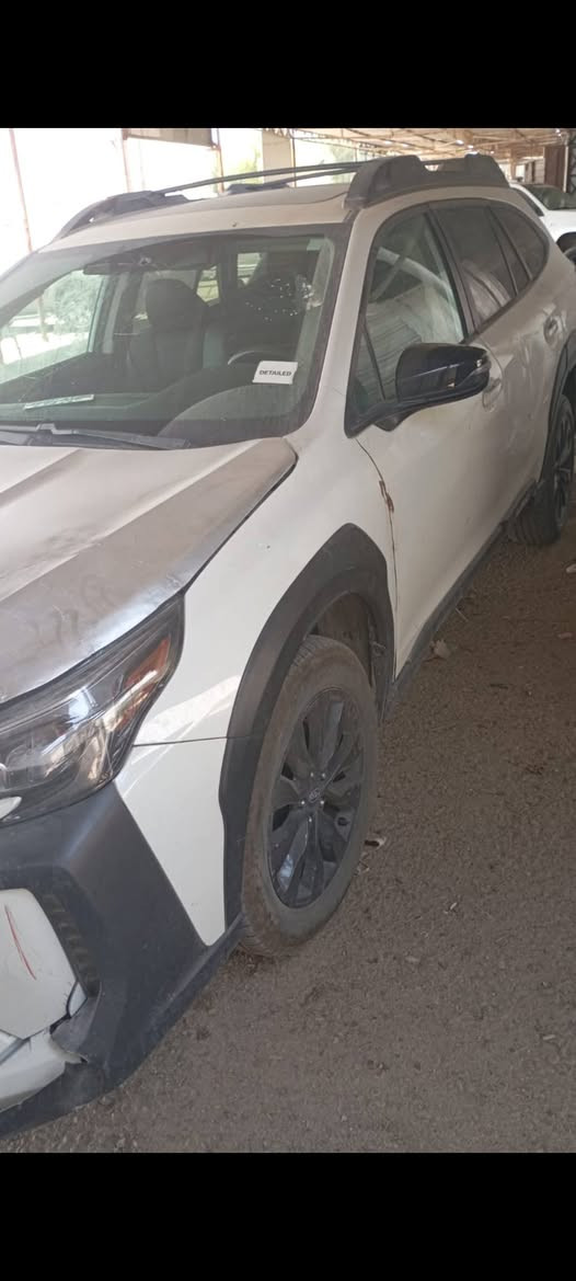 السلام عليكم سينارو وتي باك موديل ٢٠٢٣ سياره حالين في العراق بدون رقم سعر٨٥ الاتصال ***********
