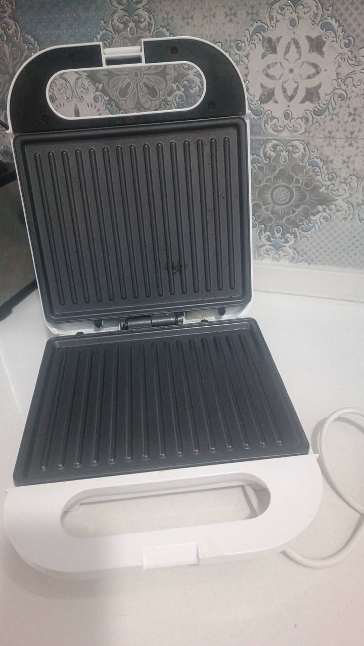 اغراض للبيع ،،،،ملابس قطعه عل٥الاف قطع أخيرة و الاحذيه عل٥ ،،


**إذا كنت صاحب هذا الإعلان وتريد حذفه لأي سبب، رجاءا أرسل رسالة إلى الدعم الفني**