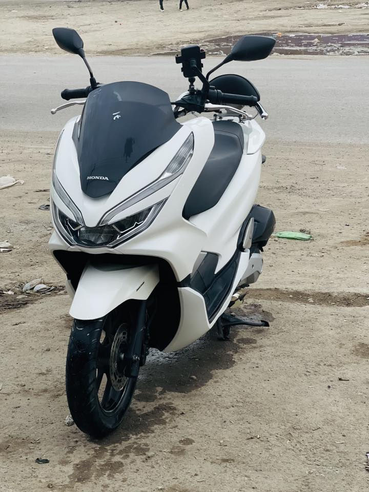 السلام عليكم
جيل ثالث2020  PCX

وارد كوري

كفاله عامة

اللون ابيض  صدفي  شذرة

حساس ازدحام

سييايه  رياضية طياريه اصليه

تدفئه يدات

صالنصة رياضي  اصليه كاتم صوته طرب

حاضن موبايل

المكان بغداد المعامل   حي النصر

للاستفسار ***********  متواجد واتساب
