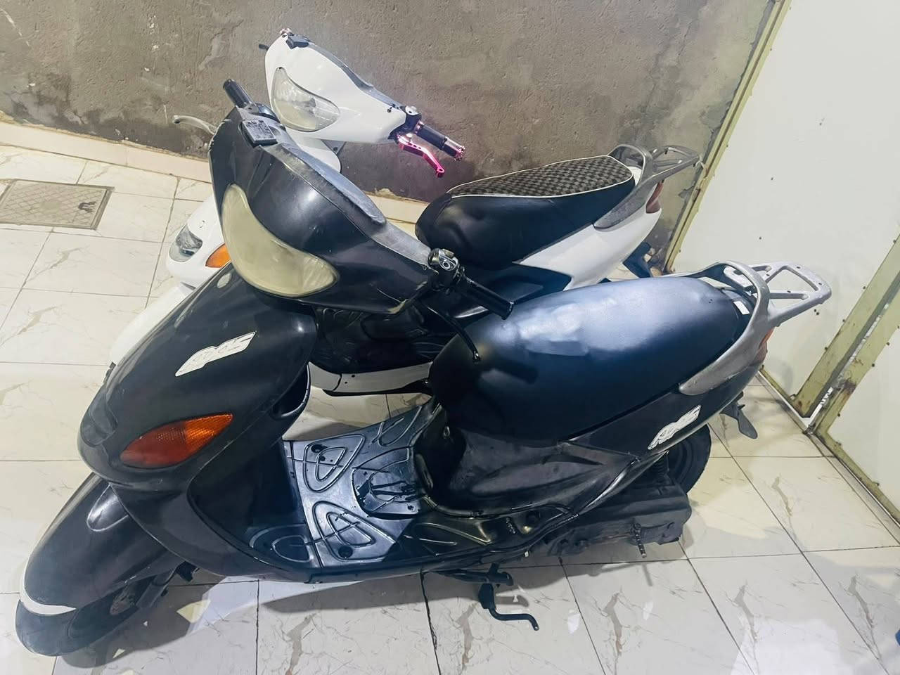 للبيع
دراجات دولفين ياباني سلف هندر كلشي شغال مكينه ناعمه
الفيلي 650
الابيض 500
***********
