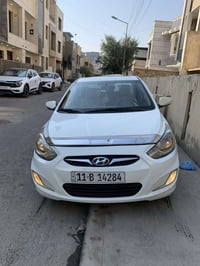 للبيع اكسنت خليجي موديل 2011 بلو  رقم بغداد  مكينة 1600 فتحة سقف  تحكم...