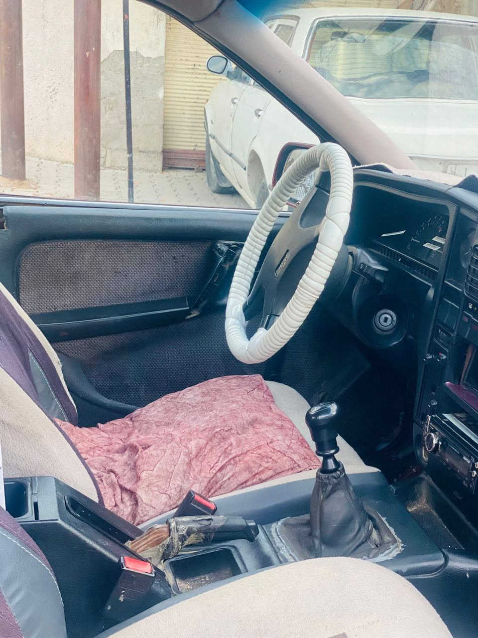 السلام عليكم
اوميكا موديل 91.    رقم كركوك الماني صاحب السيارة باسمه السنويه دفتر بانزين بيه خاص ما اجاوب خابر صاحب السيارة مكلف بالنشر
السعر 45
***********
