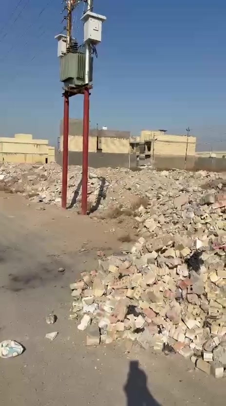 السلام عليكم متوفر ثلاث قطع مساحه ١٠٠ واجه 5 × 20 في هور رجب خط النفط 5 دقايق عن الدوره شارع  60  منطقة خدمات كامله مي كهرباء تبليط منطقه حلوه وهادئه  للأستفسار ع هذا الرقم  ***********
