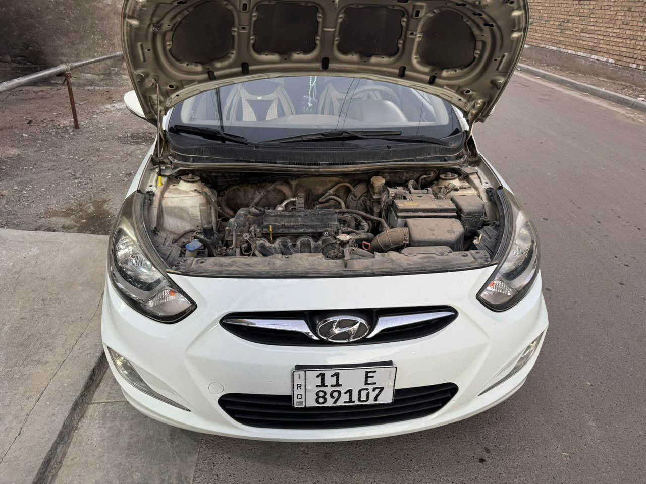 السلام عليكم اكسنت موديل ٢٠١٣  ماشية ٩٦ السيارة بدون صبغ فقط بارد بسيط العنوان المنصور ١٤ رمضان للاتصال *********** بغداد, العراق
