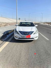 سوناتا خليجي 2012 بيه چاملق امامي والباقي كفالة السنويه 28السعر 118,,,...