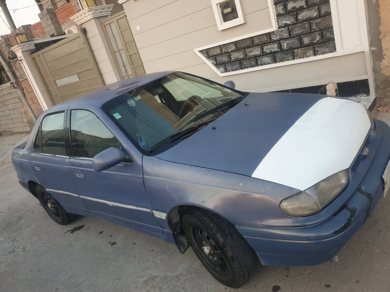 النترا دمعه موديل 94 رقم بغداد تحويل
مباشر سنوية ما ساقطة سياره جاهزة 
بدون نقص كير محرك بشرط 
كير عادي كهربائيات كلها شغاله 
تخم تاير جديدعنوان ديالى
السعر 26 وبي مجال بسيط 
لتواصل ***********
