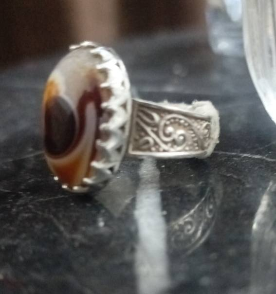 محبس سليماني معطف عين الذئب شغل فساد🔥 صياغه يدويه عراقيه فضه عيار 925 
+حجر عطف بحري طبيعي بدون صياغه او جراخه 

السعر خاص ماتشرتي لاتجي تضل تسئل


**إذا كنت صاحب هذا الإعلان وتريد حذفه لأي سبب، رجاءا أرسل رسالة إلى الدعم الفني**