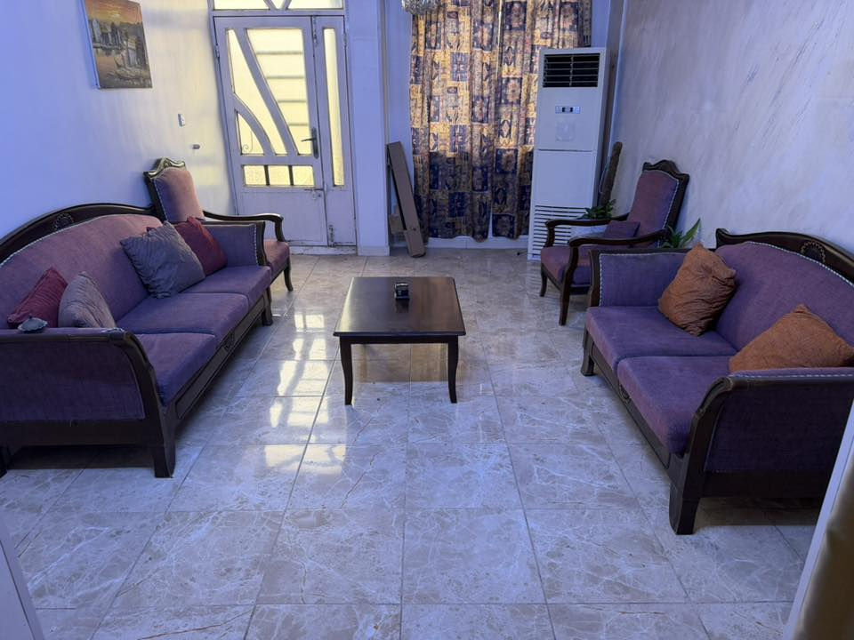اغراض بيت مستعمله للبيع للتواصل على 
الرقم ***********
