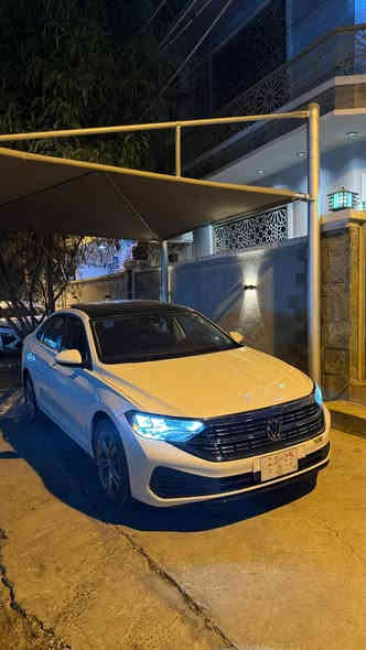 للبيع 

جيتا 2023 🇩🇪

مكينه 1.5T 

 حادثهه فقط جاملغ وربع البنيد موضح بالصور  بدون لغد بدون شواصي 

ماشيه 10mi بعدهه بحاله الوكاله
مواصفات فول

⛔️مواصفات 

🌀بانوراما 

🌀شاشة جبيرة 

🌀شاشة لم

🌀كشنات هيتر  ستيرن هيتر

🌀شحن مع كاربلاي واير ليس 

🌀رادار ٣٦٠ درجة 

🌀قيادة ذاتية (تيسلا)

🌀رادار تحديد المسار

@هندبريك بصمه  

واير ليس

ليت زنون بلادي

بصمه بيبان 

مع مواصفات اخرى…….

بشرط بدون مصرف

رقم كاتي

للمعلومات او اي استفسار 

***********مكانهه بغداد
