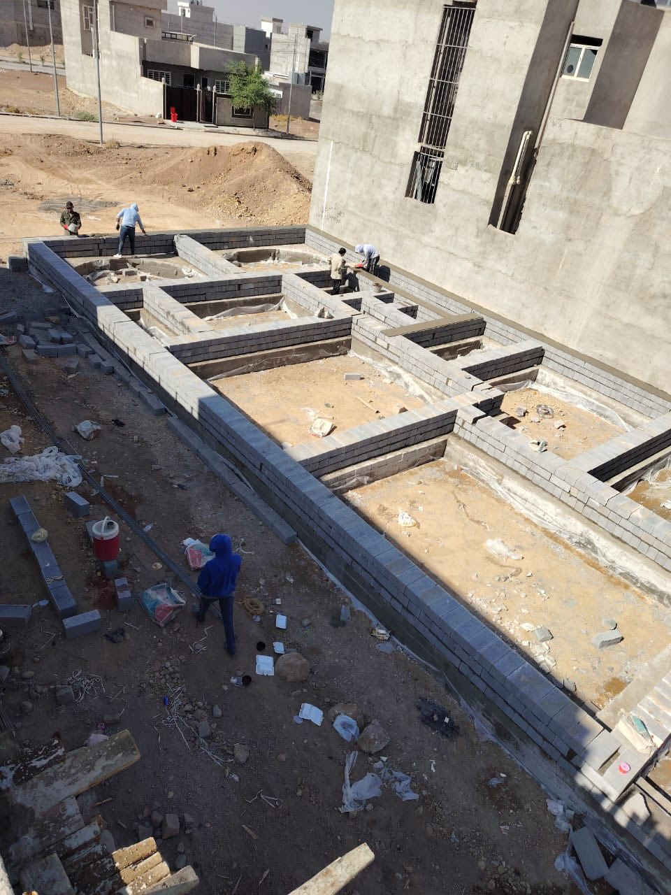 سلام عليكم بنه حالين متفرغ وهذا الشغل الي يحب يتصل على رقم او يراسلني خاص رقم الهاتف***********
