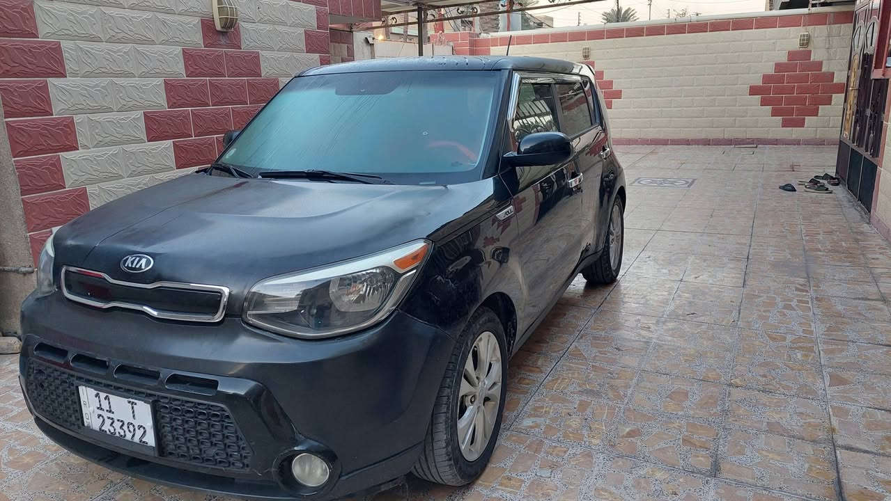 سلام عليكم
كيا سول ٢٠١٦ اسود 

شاشة 

كامره 

محرك ٢٠٠٠ 

حادثهة جاملغ 

البنيد جارد

دعامية اسود خام

مكينة مفتوحه معلين الكازكيت 

رقم بغداد 

بيه باب سايق صبغ
السعر ٩٠

***********
