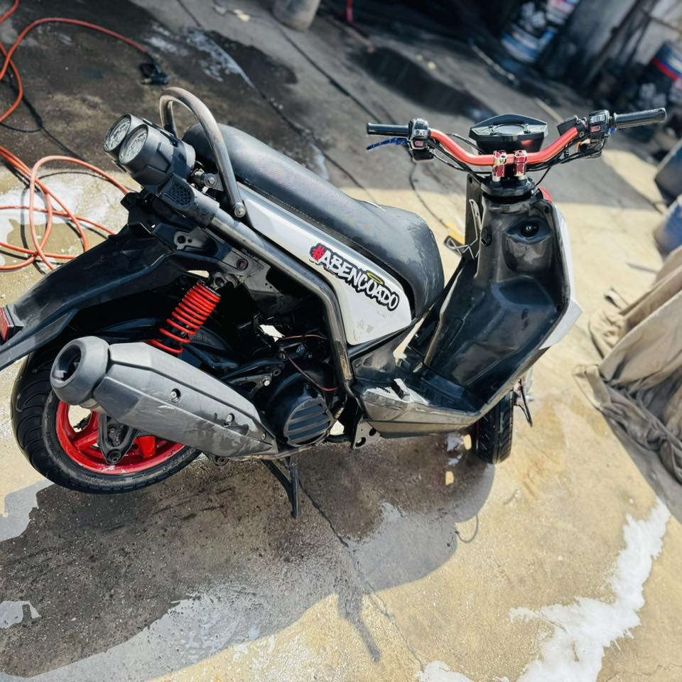 دراجه سكنس جبلي
العنوان: بغداد حي اور
السعر: 850بيها مجال 
الرقم:        ***********
