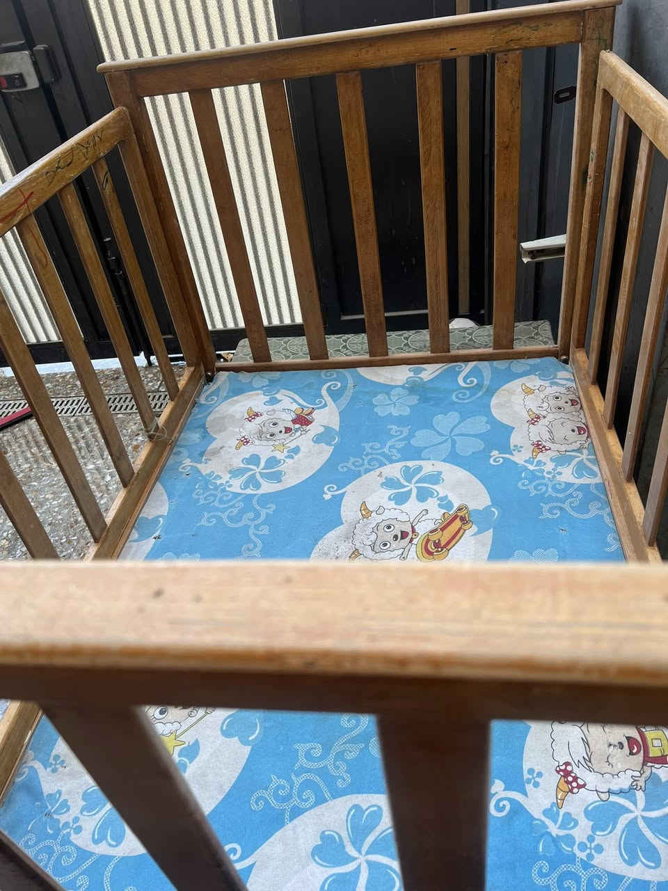 للبيع سرير طفل وصوميه


**إذا كنت صاحب هذا الإعلان وتريد حذفه لأي سبب، رجاءا أرسل رسالة إلى الدعم الفني**