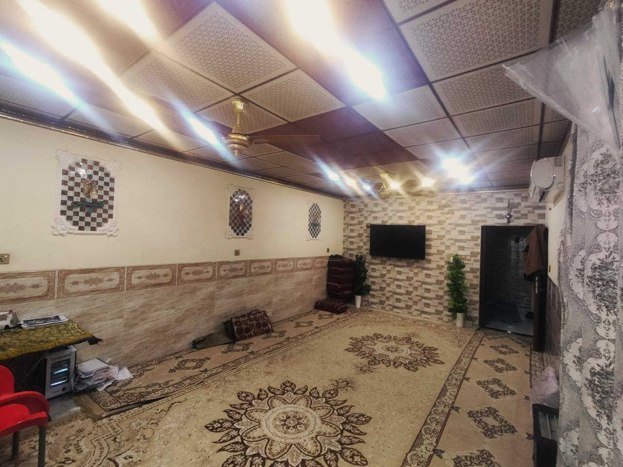 بيت للبيع 111/م الجزائر شارع الظغط
استقال 

ومطبخ

وصحيات

الطابق الثاني 

غرفة نوم قديمه

الاستفسار ***********

***********

او مراجعة مكتبنا الكائن الديوانيه الجزائر شارع المطاعم قرب صيدلية عالم الدواء اذا ارت بيع عقار او شراء او بناء او ترميم ما عليك فقط مراسلتنا 

المطور العقاري
