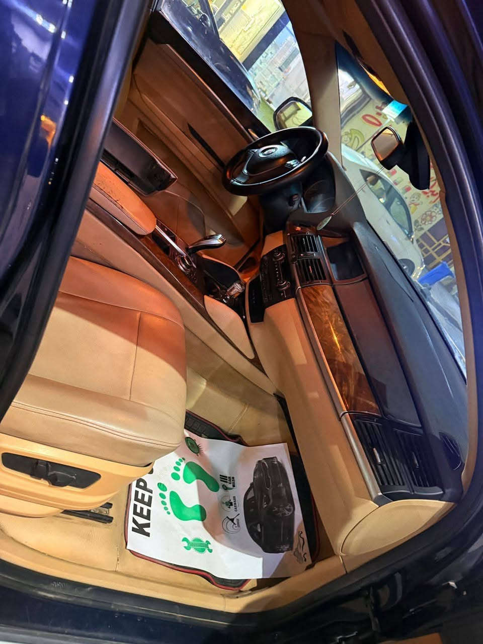 X6
مديل 11 بغداد بسمي 
مكان السيارة بغداد 

السعر 120 وبيه مجال 
***********
سبب نزول السعر لغرض العلاج
