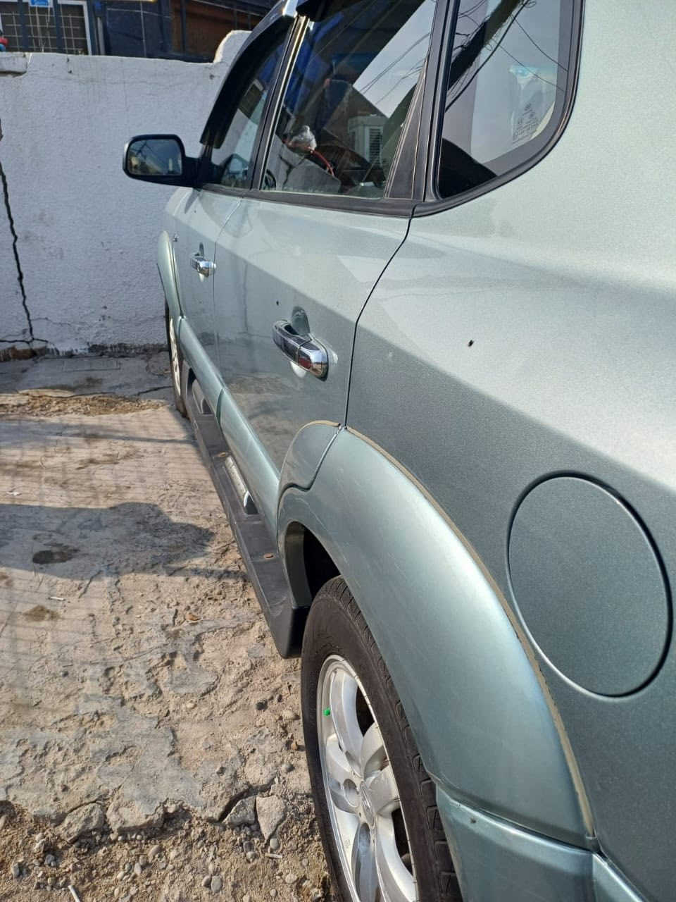 توسان 2007 خليجي
مكينه. V6
دفع رباعي
وسونار بالصور 

السعر 115 

مكان السياره حي الجهاد مجمع حي السلام 

مكلف بالنشر رقم التواصل(***********)
