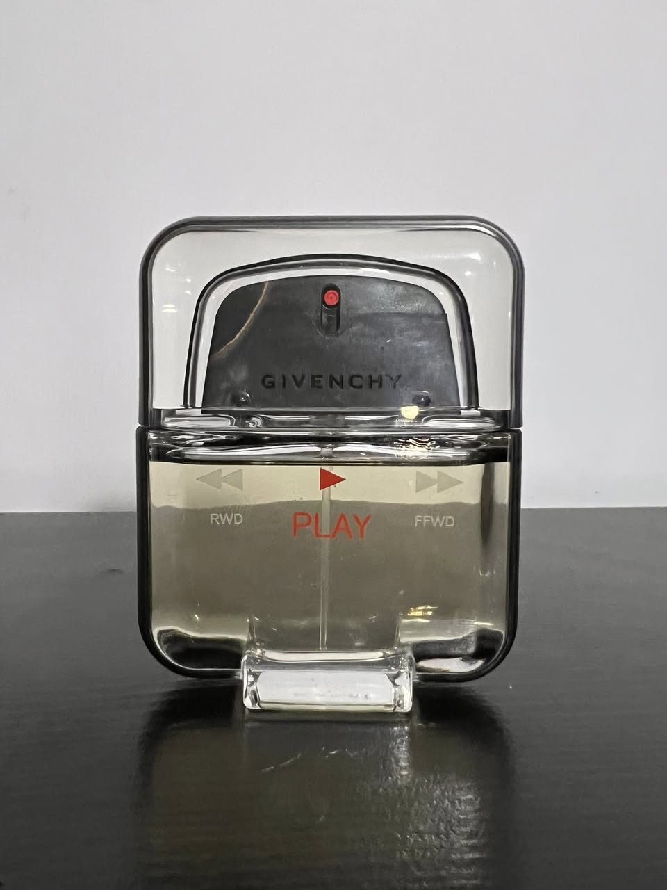 السلام عليكم
١- عطر كيرلان هابيت روج سبورت 100ml باتش 2012 مستخدم كما موضح السعر 90 الف

٢- عطر جيفنشي بلي edt ٥٠ مل مستخدم كما موضح السعر 45 الف

٣- عطر كيرلان هابيت روج بارفام مستخدم كما موضح السعر 75 الف

٤- عطر Maitri من دار Provision ٤٥ مل مستخدم كما موضح السعر 80 الف


**إذا كنت صاحب هذا الإعلان وتريد حذفه لأي سبب، رجاءا أرسل رسالة إلى الدعم الفني**