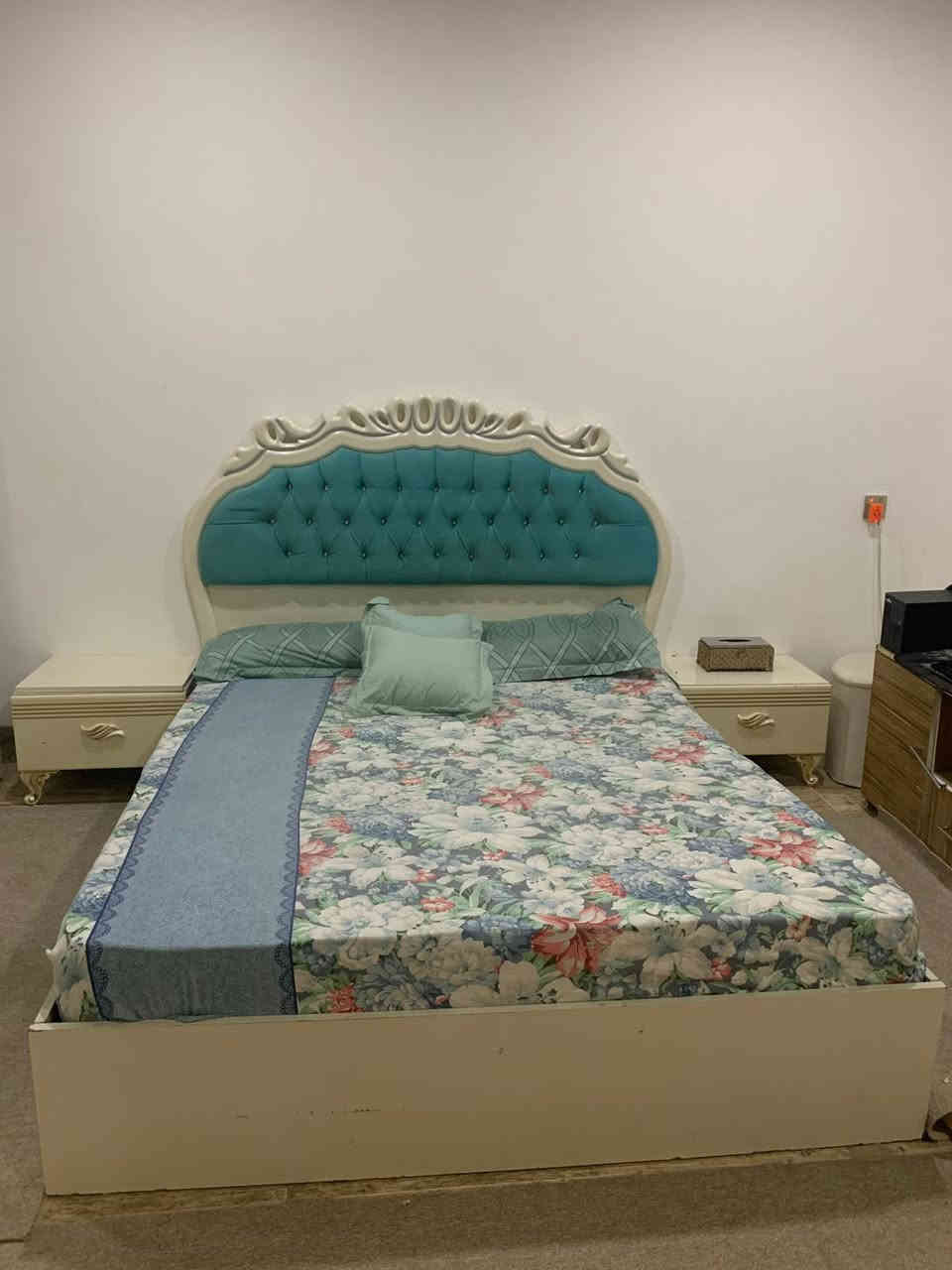 � للبيع غرفة نوم كاملة ونظيفة
� السليمانية
� واتساب فقط: ***********
� ماكو توصيل
� السعر: 375 ألف وبها مجال
� سبب البيع: السفر
�����
