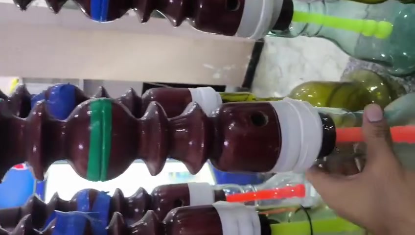 بيع غراض تعزيلة كوفي يوجد بلازم عدد ٣ مختلف الاحجام ميز خشب عدد ٢  ثرية عدد نركلية عدد ٤٣ شتلات عدد  طبلات ١٣ الاستفسار على الزقم مكلف بالنشر    ***********

