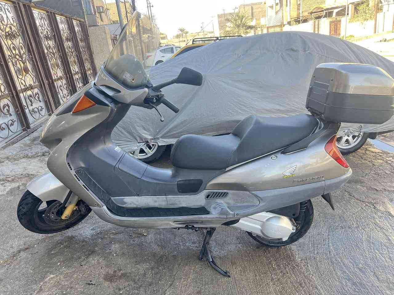 سلام عليكم دراجه فورسايت جديده كل نقص مابيها من كهربائيات من مكينه مكاني بغداد الدوره سيديه..السعر 900الف

‭0783 855 3814‬
