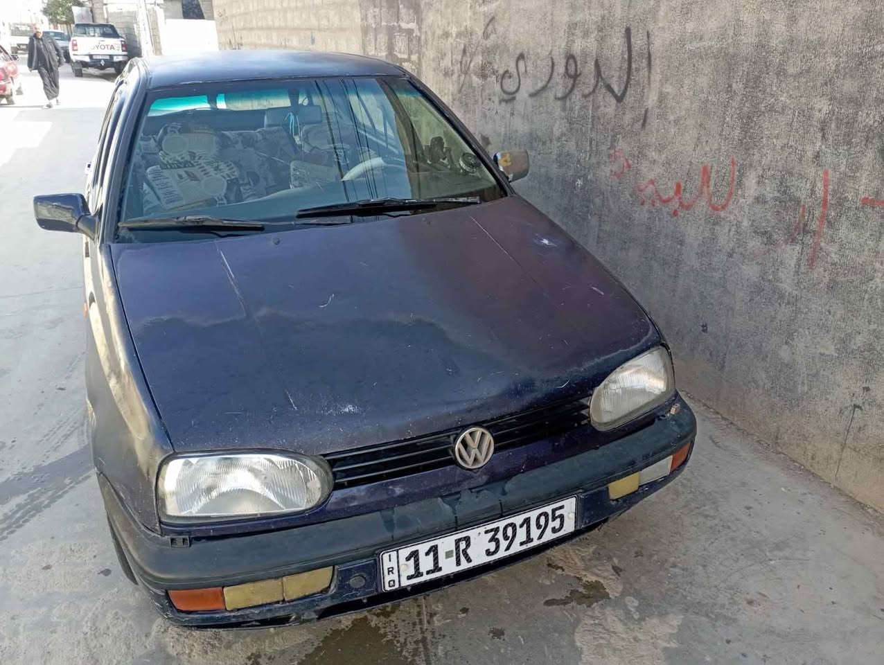 السلام عليكم 
گولف موديل 1992 وارد ياباني رقم بغداد دولي بإسمي محرك 2000 قبق ابيض المرغوب گير اوتو تبريد شغال (ثلج) مراوح مال 6 اسلندر يعني انسه الحماوة مسجل مال البينا BMW (بلوتوث اواكس سيدي فلاش) صدر امامي خلفي بحالة جيدة باتري جديد مابيها كوبون بنزين  والگشر گدام العين مكان السيارة كركوك العمل الشعبي السعر 41 وبيها مجال 
***********
*********** كركوك, العراق
