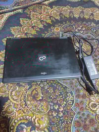 لابتوب للبيع ومواصفاته موجوده مثل ما تشوفون جهاز ويندوز مكاني القرنه ا...