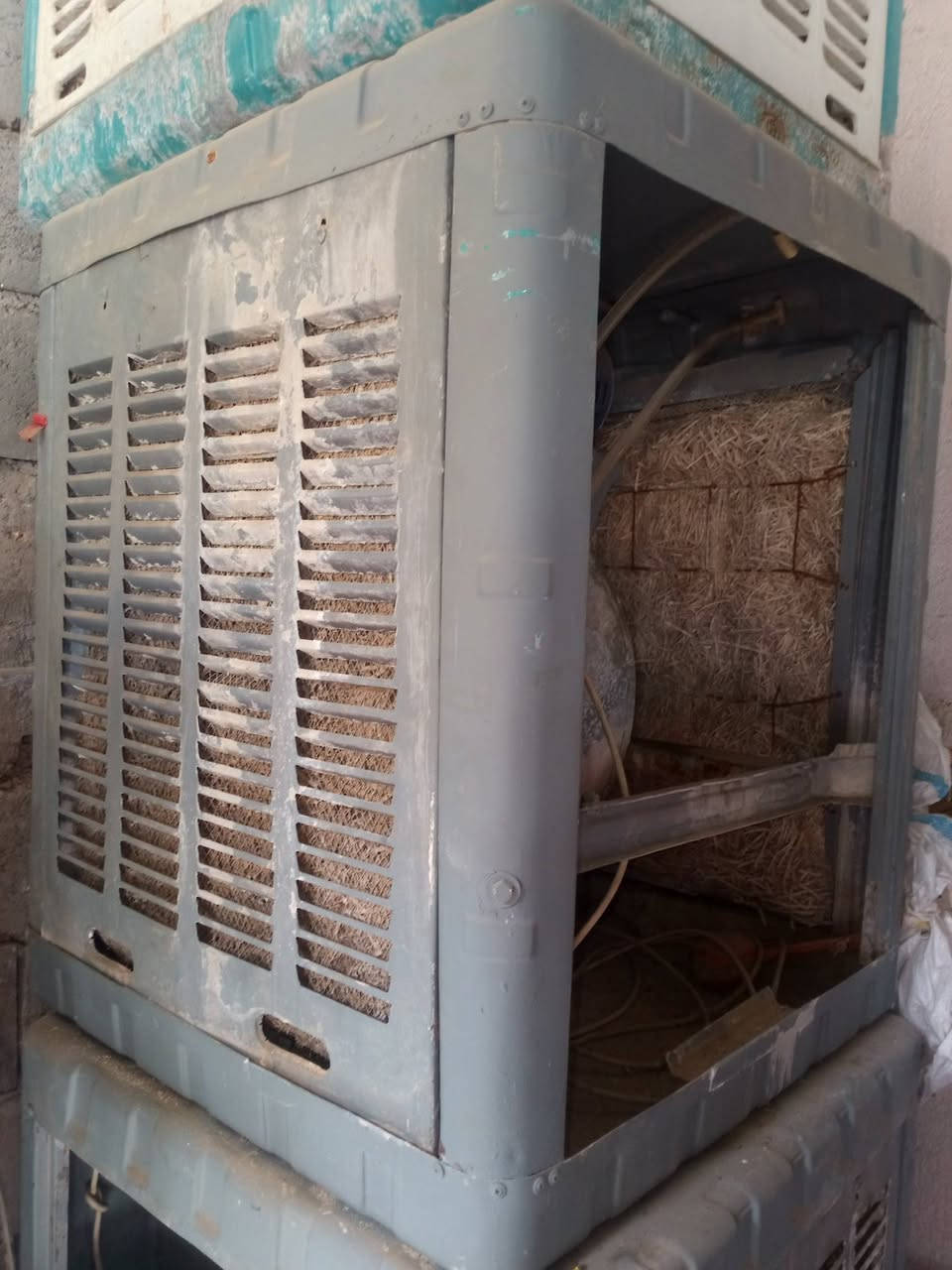 سلام عليكم ورحمه الله وبركاته مبردات البيع إيرانية سعرها 40 وثانيه مبردة ثكيل وزينه  مطور نحاس اصلي سعرها 75 بيه مجال


**إذا كنت صاحب هذا الإعلان وتريد حذفه لأي سبب، رجاءا أرسل رسالة إلى الدعم الفني**