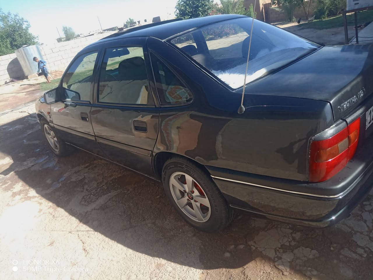 اوبل فكتره حجم 18 موديل 92 سنويه عضم هزه جديده كابون بانزين شرط الوكاله وتحويل جوم كهرب صبغ دوائر ودوسات وصغف شرط بلا ضرر/ سعر 41 وبيهاا مجال ***********
