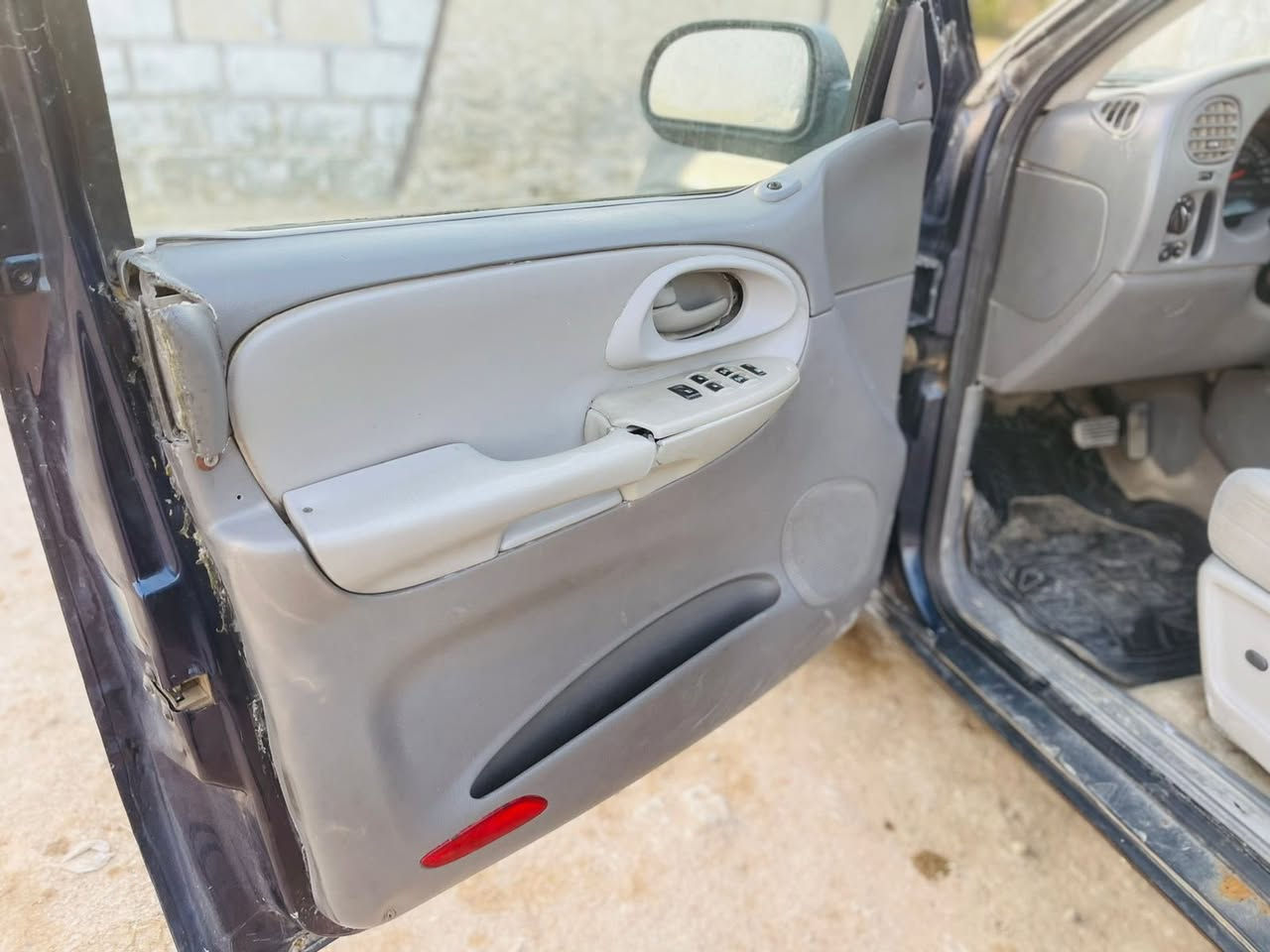 للبيع بلايزر موديل 2008 رقم بغداد الماني تحويل مباشر كير ومحرك مكفولات تخم تاير تبريد شغال السياره جاهزه بدون ضرر السعر 65 وبيه مجال مكاني بغداد رقم ***********
