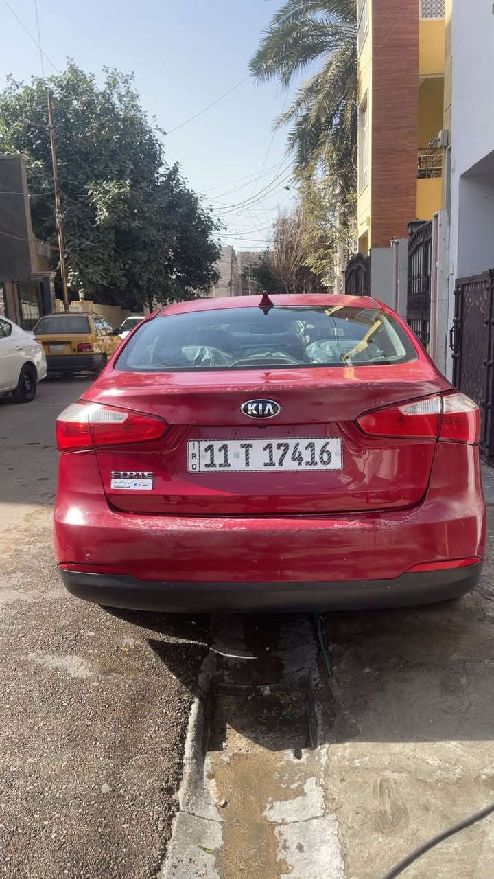 السلام عليكم فورتي 2016  كلين بالعراق بيها قبق جنطه فقط 108واتساب ***********
السياره بسمي  ***********
