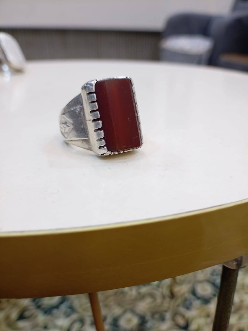 خواتم  للبيع  بصره زبير  اي استفسار على رقم ***********
