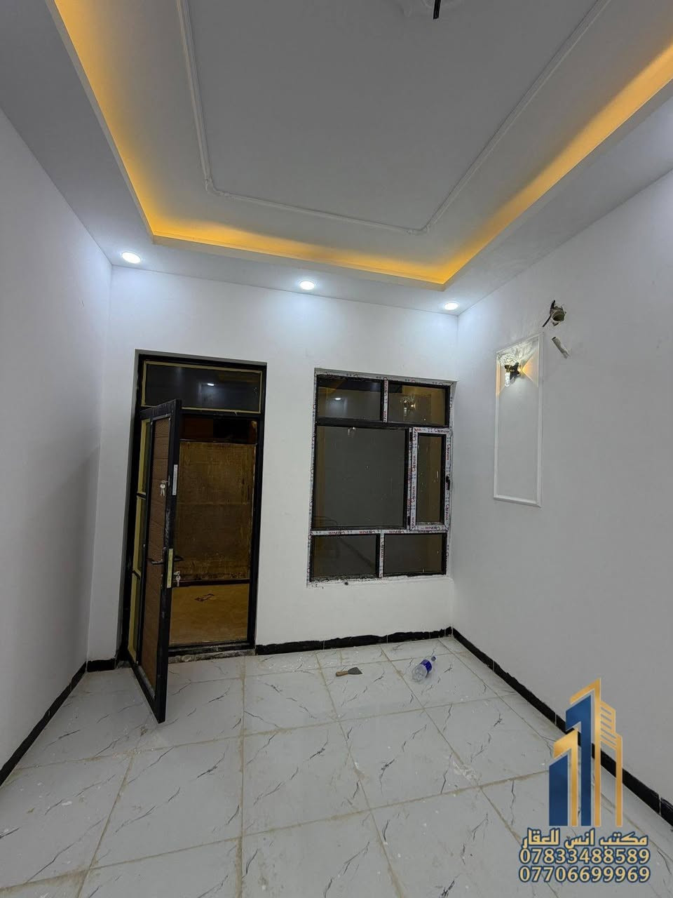 🏠 بيت للبيع في المربع الذهبي (الديوم) 🏠

​يعلن مكتب أنس للعقار عن عرض عقاري مميز وبسعر مناسب لعائلة تبحث عن الاستقلالية والراحة في أفضل مناطق تكريت.

​📌 تفاصيل العقار:
​📍 الموقع: تكريت - الديوم، المربع الذهبي (منطقة الـ 16).
​📐 المساحة: 100 متر مربع.
​📐 الأبعاد: الواجهة 5 أمتار × النزال 20 متراً.
​🏗️ التصميم الإنشائي: طابقين (بيت مستقل بالكامل، التفاصيل موضحة في الصور المرفقة).
​🛏️ التوزيع الداخلي للمنزل:
​3 غرف نوم واسعة.
​صالة عائلية مريحة.
​استقبال مخصص للضيوف.
​مجموعات صحية (حمامات) متكاملة.
​📞 للاستفسار والتواصل:
​لمعرفة السعر أو لترتيب موعد لمعاينة العقار على أرض الواقع، يرجى الاتصال بنا عبر الأرقام التالية:

📱 ***********
📱 ***********

​📍 موقع المكتب:
​مكتب أنس للعقار
عقارات الديوم - شارع 60، مقابل مجمع طيبة 2.
​ملاحظة: أهلاً وسهلاً بكم في مكتبنا طيلة أيام الأسبوع، ثقتكم هي هدفنا! 🌟
