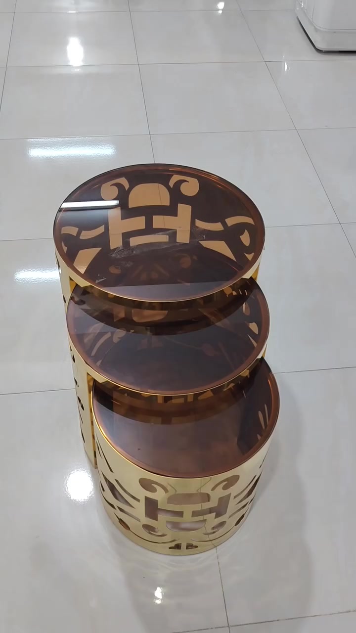 "تدور على الفخامة والترتيب لصالة ضيوفك؟ ✨
جبنالكم اليوم أرقى موديلات الطبلات الذهبية بوجه جام.. تصميم احترافي يضيف لمسة ملكية لمكانك!
متانة، أناقة، ولمعة تاخذ العقل.
والمفاجأة؟ ما شلنا هم الدفع! وفرناها لكم بقسط مريح جداً.. 30,000 دينار بس!
وين؟ أكيد يم شركة إقبال الخير للتجارة العامة المحدودة - فرع حديثة.
زورونا اليوم ولا تفوتون هذي التحفة!"
للاستفسار تواصلوا ويانا على الخاص أو اتصلوا على: [ *********** ]
#حديثة #الانبار #شركة_اقبال_الخير #ديكورات_فخمة #طبلات
