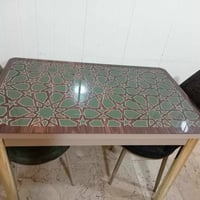 ميز طعام • ٣ كراسي • نجف حي العداله