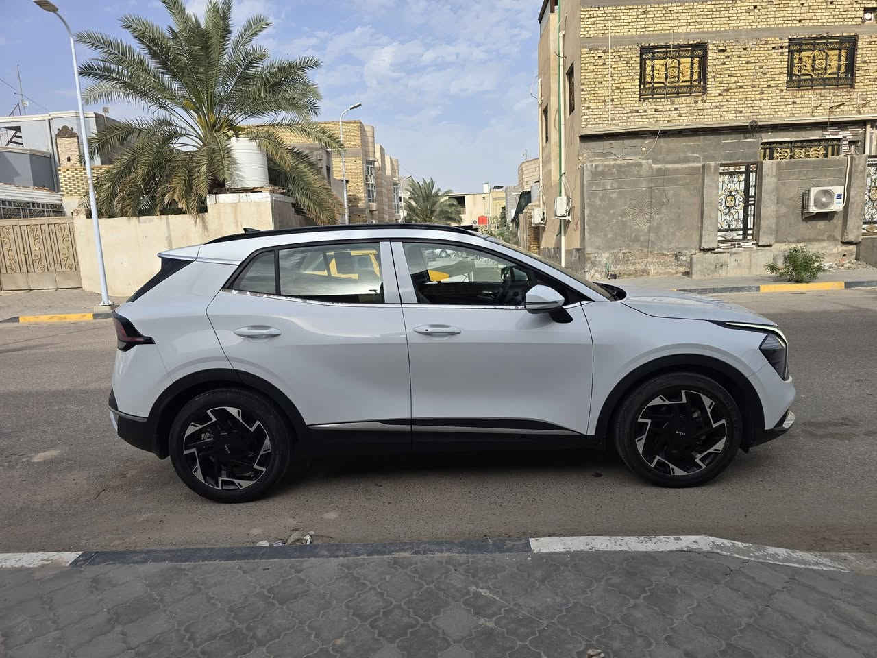 كيا سبورتج خليجي موديل ٢٥ رقم أربيل مكفولة كفالة عامة  السيارة فول مواصفات
فتحة وبانوراما 
ماشية ٣٤ كم
السعر ب ٢٢٥ وبيها مجال قليل 
***********
