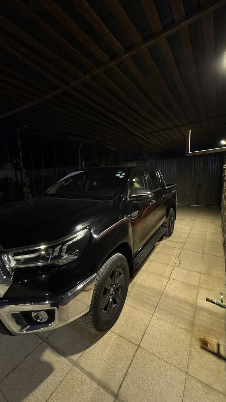 السلام عليكم
تيوتا هايلوكس 
موديل2023
السياره كلش نضيفه ومناقصها برغي 
ومعروفه المواصفة مالتها تبريد كشنات شاحن وايرلس
حساسات كامره كلشي معروف بيهن
مكفوله مكفوله من كلشي شرط الفحص
السياره ماشيه60الف
للاستفسار التصال علئ ***********
***********
