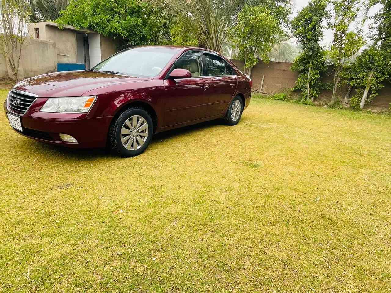 سلام عليكم تحيه طيبه 
سوناتا وارد امريكي 2009 لون ماروني مميز  رقم بغداد تحويل مباشر نضافه فول مال جناي 
داخل بيجي كشن كهربائي حداديه صدر تخم تاير كله جاهز 
محرك 6 سلندر 
السعر 130 بيه مجال رجاء مو شرتي لا يعلق 
استفسار معلومات اكثر اتصل  ‭0771 828 0599‬ 
مكان السياره بابل قضاء المسيب مقابيل مرقد أولاد مسلم عليه السلام
