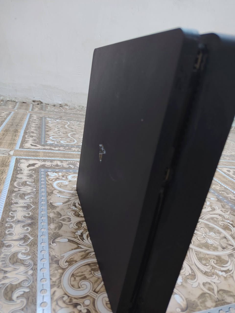 سلام عليكم من رخصه الادمن
جهاز بليستيشن 4 سلم مهكر جديد ما مفتوح ومكفول صارله شهر الله شاهد ورقيب
 جوستيكات 2 
الألعاب الي بي. رددمشن 1 و 2
الساموراي الجديده
ذاوتشر
بيس 26
اساسن كريد مرجان الي بل عربي
واساسن كريد جزاء ال7
وياه YPS هم
جهاز كلش نضيف الله شاهد ممستعمل اصلا هواي
السعر 340 وبي مجال حك جيه متواجد وتساب فقط ***********
