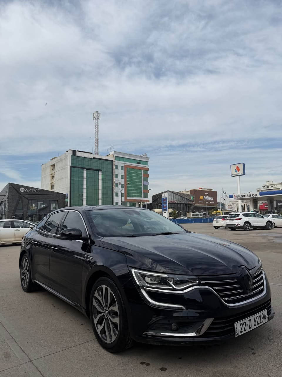 Rino Talisman 2018
سەیارەکە فول فول مواسەفاتە کوشین سارد و گەرمە کوشین مەساجە  سەیارەکە بێ بۆیاغە هەتا دەعامیەکانیش بۆیاغیان نییە بیلادییە  سەیارەکە تەنها ٢ جێگای تعدیلە سەیارەکە زۆر پاکە و رێکە وە نرخی $11,800 مەجالێکی کەم 

عربی: السيارة فل مواصفات، الكراسي تبريد وتدفئة وفيها مساج.
السيارة بدون صبغ حتى الدعّامات ما بيها صبغ، وارد بلد.
بس بيها قطعتين تعديل خفيف.
السيارة نظيفة جداً ومرتبة.
 بنس بت سعر : $11,800 مجال رخيص

*********** أربيل, العراق
