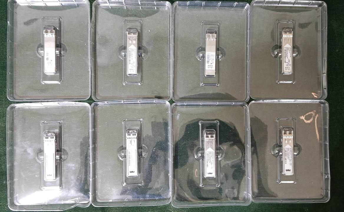 متوفر SFP
SFP Transceiver Module
Cisco
متوفر ٨ قطع


**إذا كنت صاحب هذا الإعلان وتريد حذفه لأي سبب، رجاءا أرسل رسالة إلى الدعم الفني**