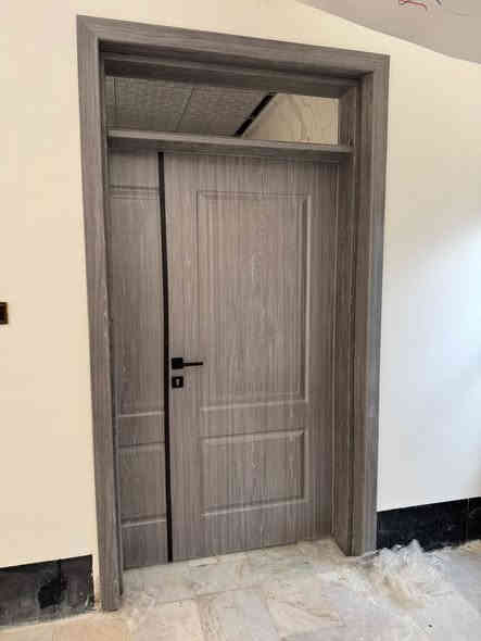 سلام عليكم 
يتوفر ابواب داخليه واسعار تنافسيه
والي عنده كميه اله خصم خاص
***********
