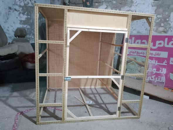 قفص حمام ..عرض وارتفاع 120 نزال متر .سعره 50الف مكاني سماوة تقاطع الصياغ ***********
‏‪***********‬‏ واتساب
