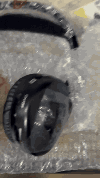 السلام عليكم  سماعات لاندكروزر اصلية مال GXR  وعندي ماطور هواء اصلي مال شركه مال لاندكروز  للبيع 
***********
