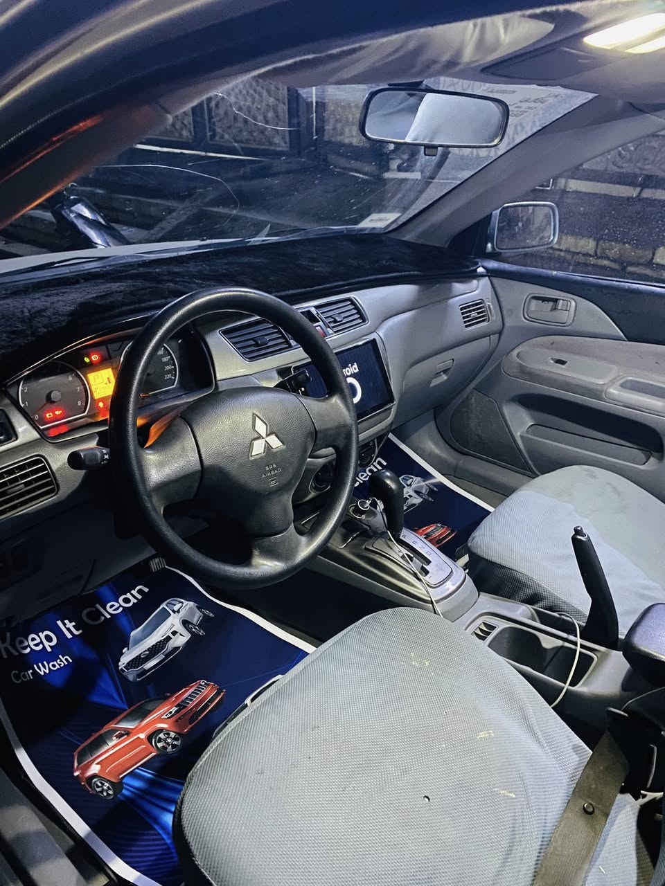 سلام عليكم لانسر 2011
مكينة2000
تدفئة تبريد 
تخم تاير جديد
صدر جديد
شاشةكامرة 
سيارة مال بيت 
شرط تحويل
صبغ حزام جراد فقط مكفولة من الضربة والكص 
مكان بغداد حي اور
رقم/*********** اتصال فقط
السعر85بيها مجال
