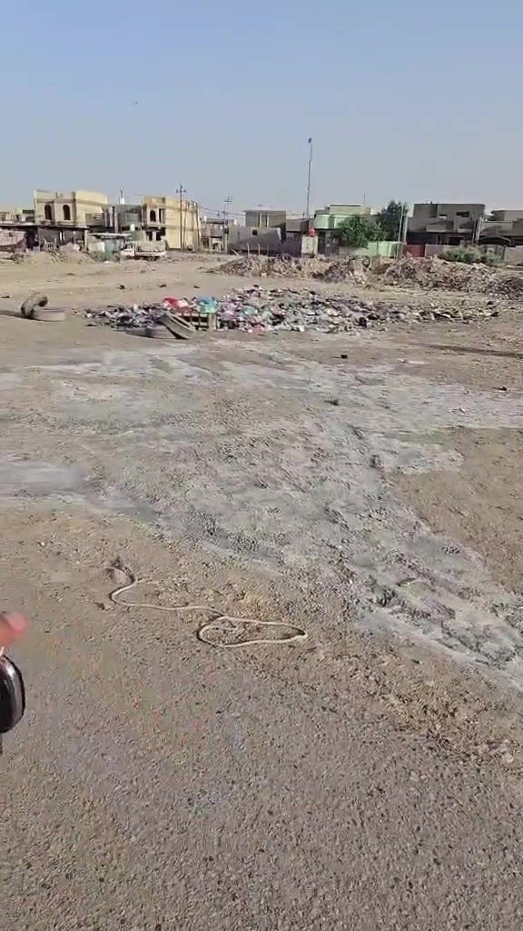 قطعة أرض للبيع المساحة ٢٠٠ متر  مع كافة الخدمات ..في بداية أرض حجي داود من جهة المولدة الموقع والتفاصيل موضحة بالفيديو وللاستفسار  الاتصال بالارقام التالية 
 9647808251061+
***********
